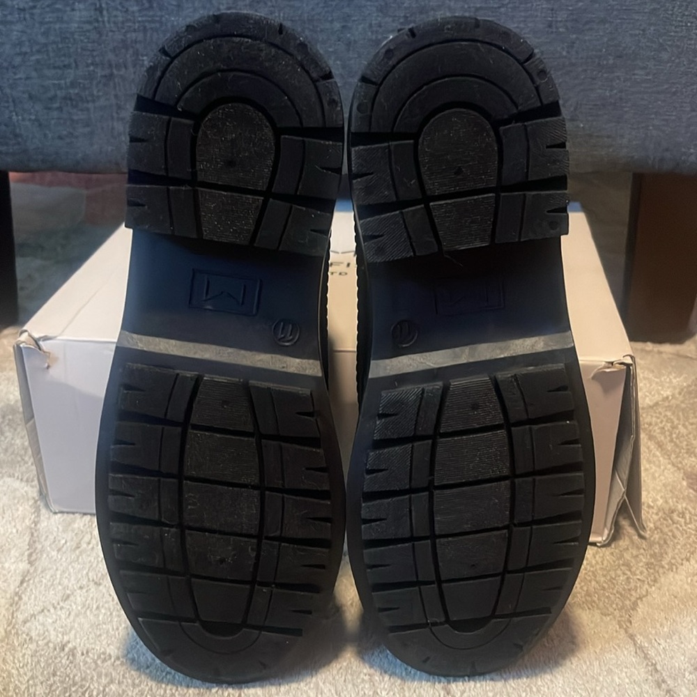 MARC FISHER WOMEN'S FARGO WATERPROOF BOOTIE - Picture 7 of 12